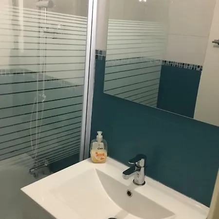 Vue דירה